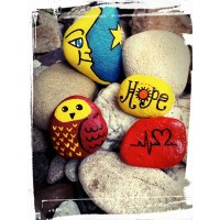 Ръчно рисуван камък HOPE
